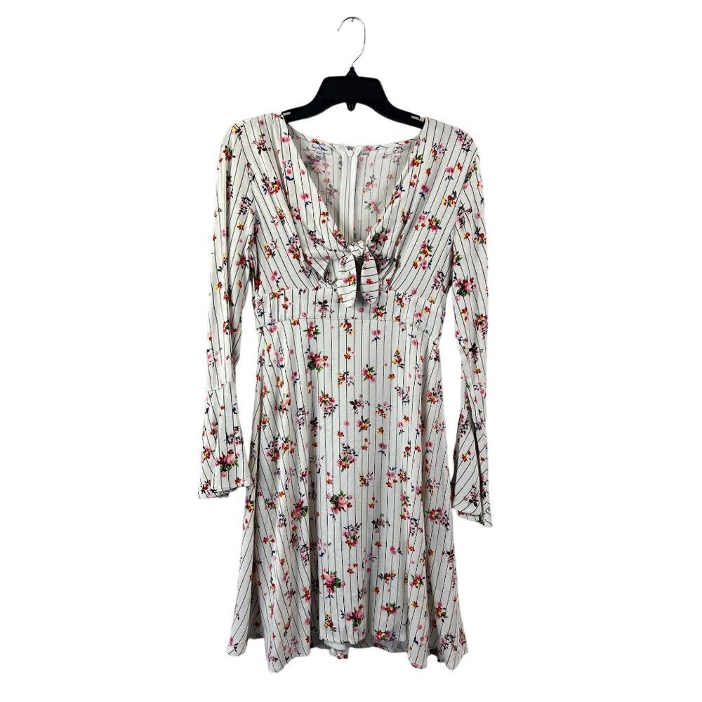 Love Fire Women's Floral Flare Sleeve Dress